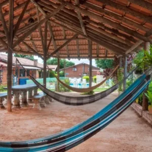 HI-Hostel-Bonito-Area-Compartilhada_1.jpg