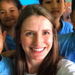 Voluntaria en programas educativos en Perú